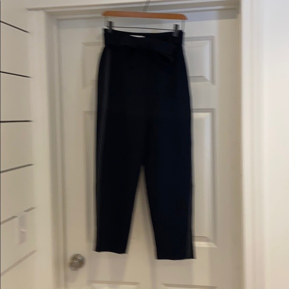 Aritzia High waisted pant with tie front - Picture 1 of 4